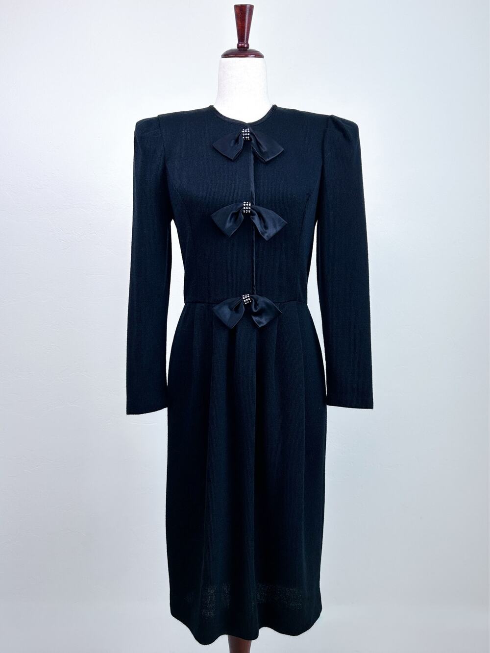 Film Noir Vintage ILGWU Black Knit Long Sleeve Satin Bow Sheath Dress SIZE 6